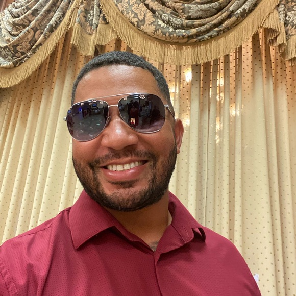 Meet your Posher, Brandon - Picture 1 of 1